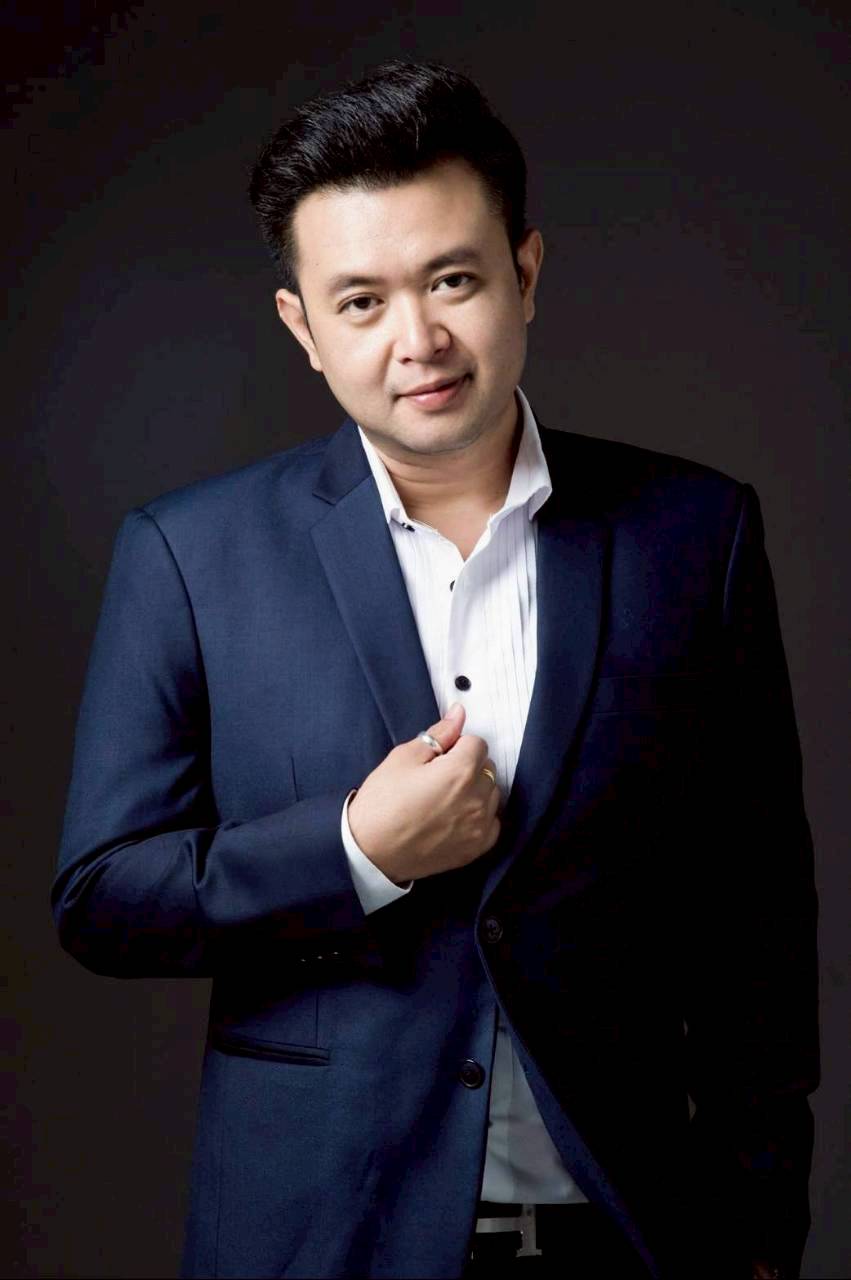 นายเฉลิมพล แสงศิลา