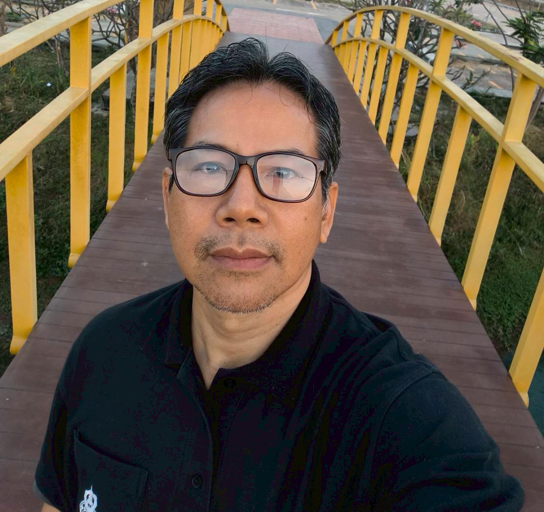 นายณรงค์ฤทธิ์ จันทน์วัฒนวงษ์ 