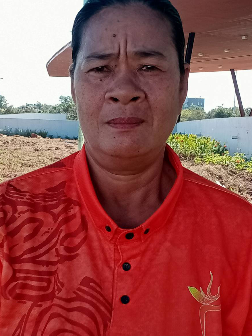 นางไพรวัลย์ ขอหน่วงกลาง