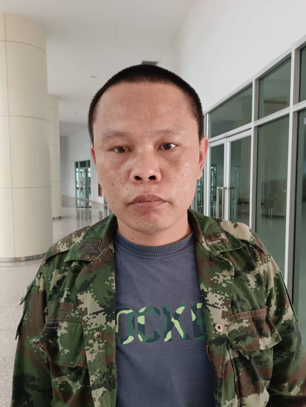 นายอาธร คำภาษี