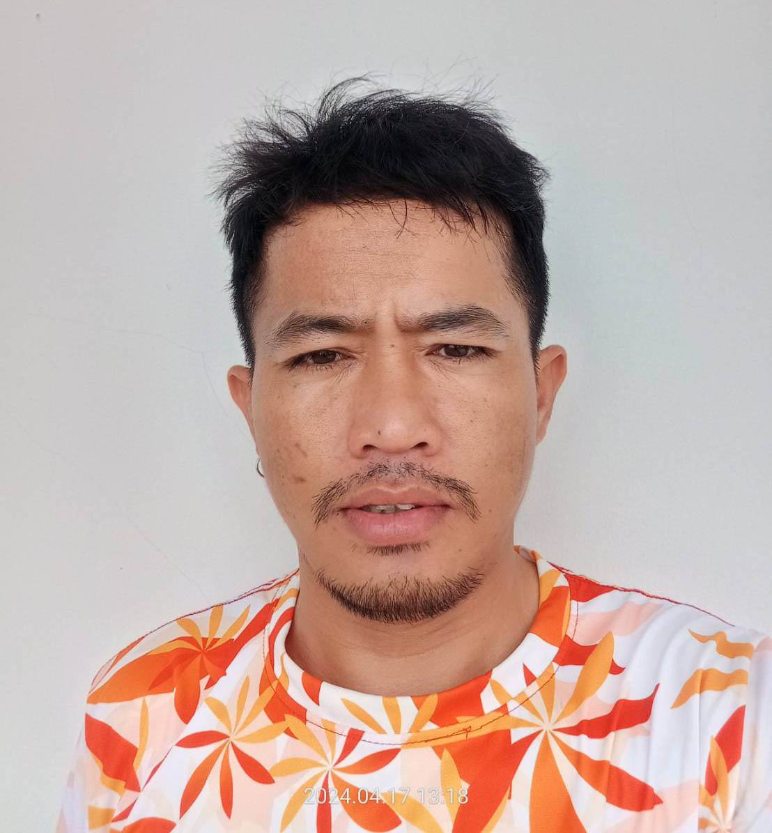 นายสุรเชษฐ์ ถูกดี